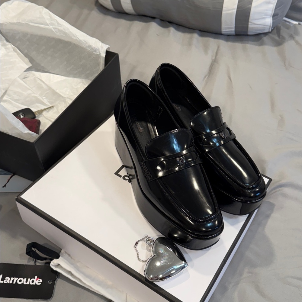Larroude suki Black Platform Loafers